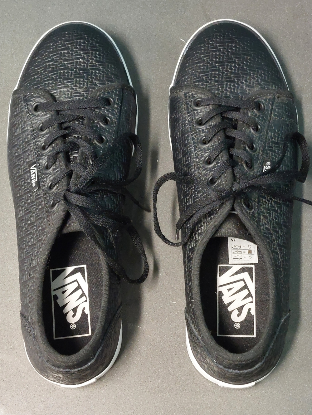 Vans Women’s Off The Wall Black Woven Sneakers - Size 7